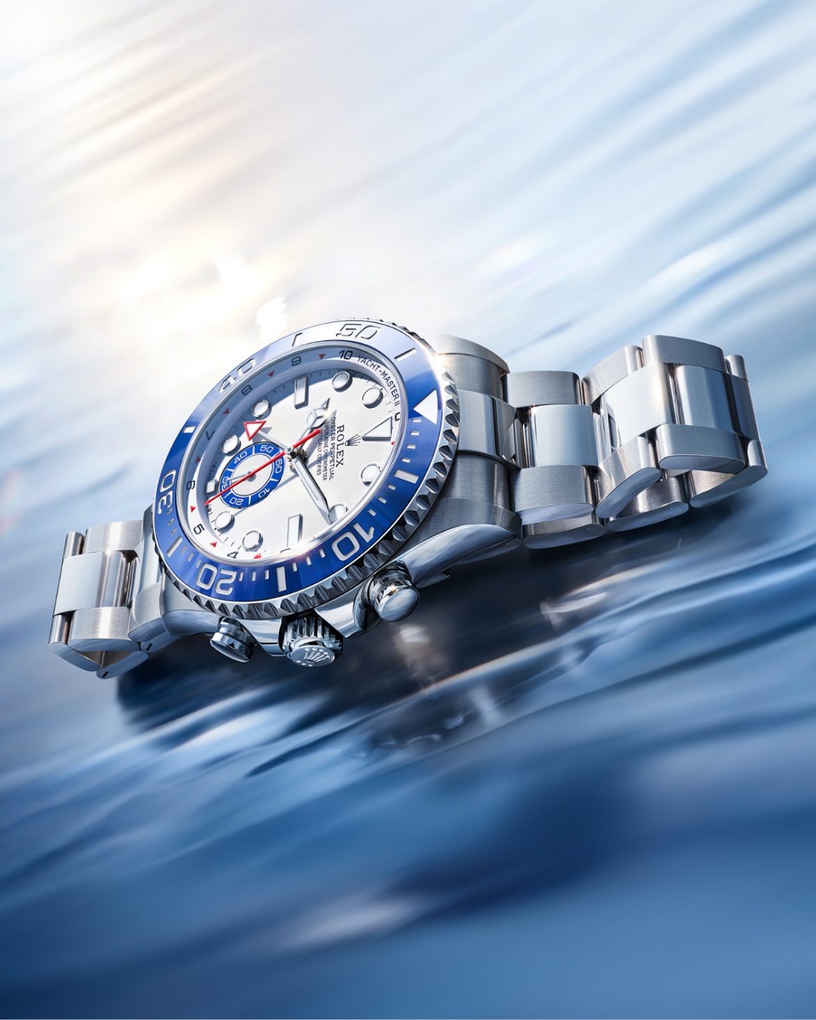Dieser einzigartige Regatta-Chronograph verfügt über eine von Rolex entwickelte exklusive Funktion: einen programmierbaren Countdown mit mechanischem Speicher und Synchronisation „im Flug“.